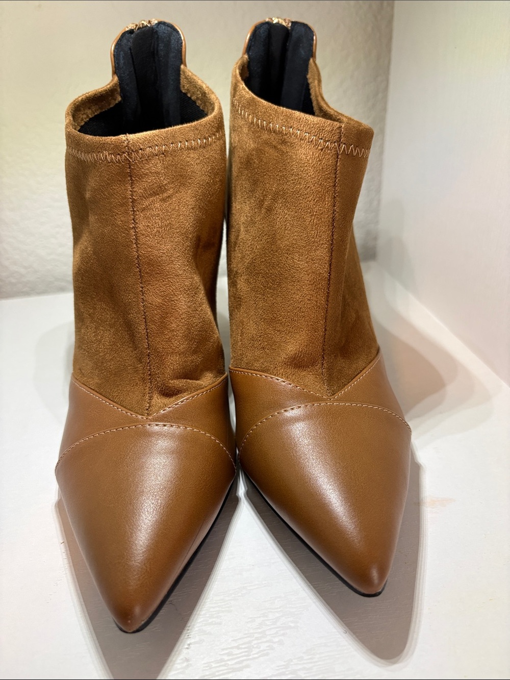 Source Unknown Two-Tone Pointed Toe Ankle Booties in Cognac Brown